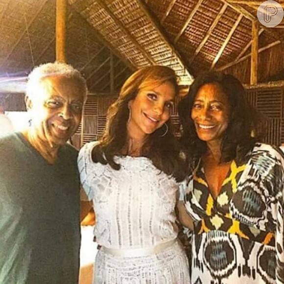 Gilberte Gil postou a foto ao lado da aniversariante, Ivete Sangalo, e da jornalista Gloria Maria