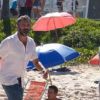 Miguel (Domingos Montagner) perde Joaquim na praia e se despespera, em 8 de junho de 2015, na novela 'Sete Vidas'