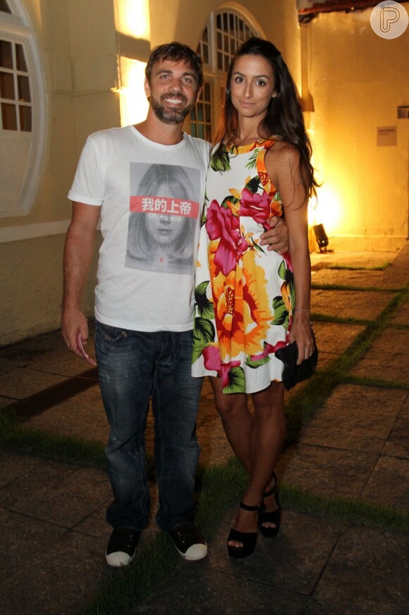 Camila Lucciola é casada com o ator Marcelo Faria com quem tem uma filha, Felipa, de 2 anos