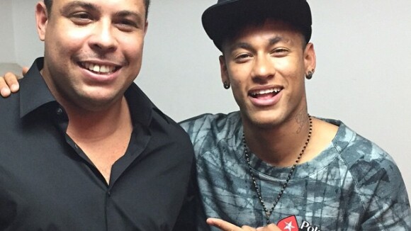 Neymar não quer superar recordes de Ronaldo em campo: 'Quero ser melhor que eu'
