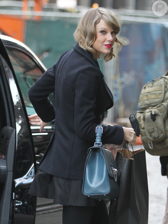 Taylor Swift já está acostumada em ser alvo dos paparazzi, mas afirma que tem dias que não quer ser fotografada