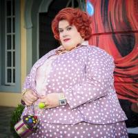 'Saramandaia': Vera Holtz leva 4 horas para virar Dona Redonda, obesa de 250 kg