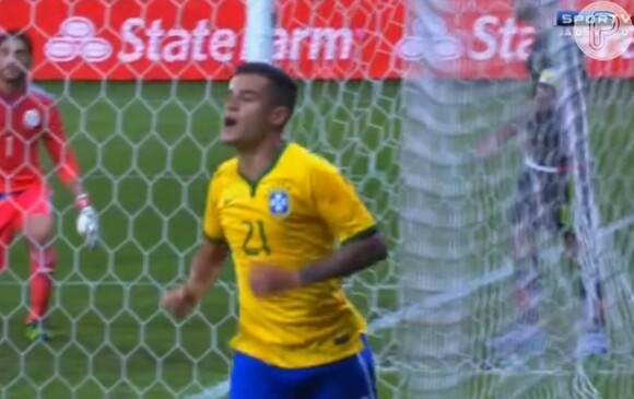 Philippe Coutinho marcou o primeiro gol do Brasil diante do México