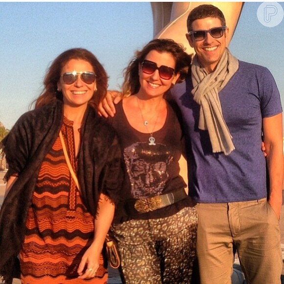 Reynaldo Gianecchini posta foto com as colegas de elenco de 'SOS Mulheres ao Mar': 'Amigas'