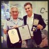 Luciano Huck recebe a Ordem de Mérito Aeronáutico do brigadeiro Juniti Saito