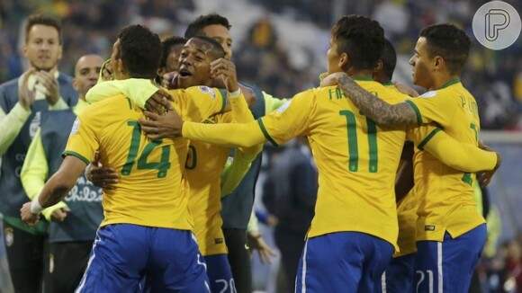 Thiago Silva abriu o placar no jogo da Seleção Brasileira contra a Venezuela