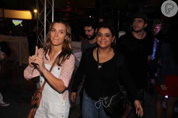 Carolina Dieckmann vai a show de Thiaguinho acompanhada de Preta Gil, na Barra da Tijuca, Zona Oeste do Rio