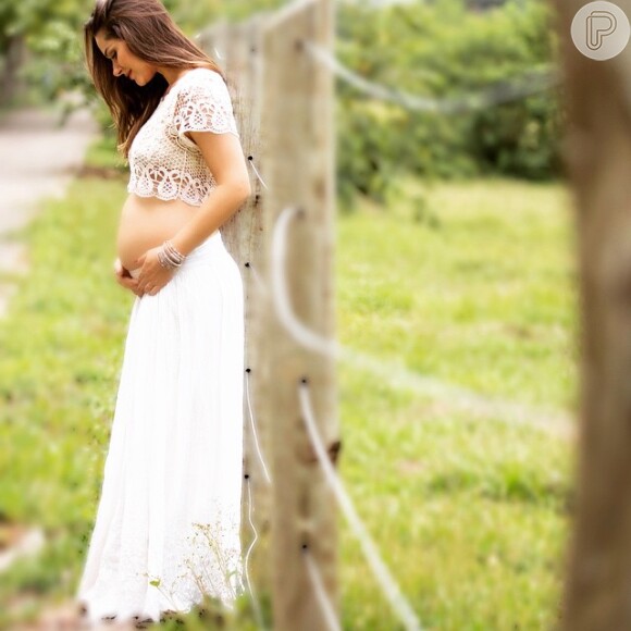 Fernanda Machado deu à luz Lucca, seu primeiro filho, nesta segunda-feira, 22 de junho de 2015. Atriz precisou enfrentar endometriose, que a levou para sala de cirurgia em outubro de 2013