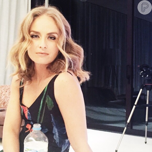 Luciano Huck posta foto de Angélica no Instagram e se derrete: 'Benza Deus'