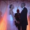 Em 2014, Beyoncé e Jay-Z renovaram os votos de casamento em uma cerimônia bem romântica. Logo em seguida, o cantor postou fotos antigas do casamento