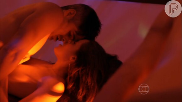 'Verdades Secretas': Giovanna (Agatha Moreira) e Anthony (Reynaldo Gianecchini) ficaram atraídos um pelo outro logo que se conheceram
