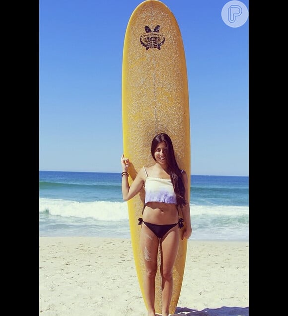 A namorada de Gabriel Medina, Tayna Hanada, também é surfista