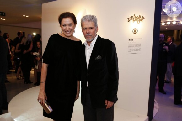 Lilia Cabral e Zé Mayer farão novamente par romântico. Eles prestigiaram a festa de lançamento de 'Saramandaia', no Museu de Arte do Rio, em 17 de junho de 2013