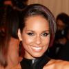 Alicia Keys declara que se sente orgulhosa pelas conquistas de Rihanna