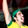 Caio Castro comemora vitória do Brasil