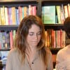 Cláudia Abreu também esteve presente no lançamento do livro 'O Jugo das Palavras', de Artur da Távola, na Livraria Travessa