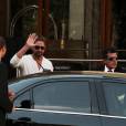 Gerard Butler desembarcou em São Paulo nesta segunda-feira, 4 de agosto de 2015, e deve ficar no país até sexta-feira, 7 de agosto. O ator está no Brasil para gravar um comercial de carro da marca Ford