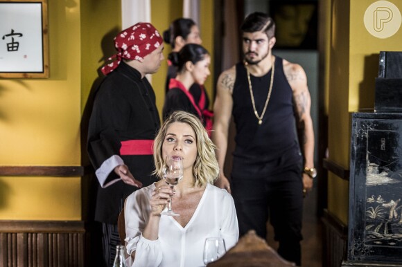 Letícia e Caio Castro contracenam em 'I love Paraisópolis'