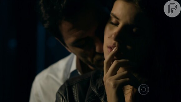 'Verdades Secretas': cena de sexo da volta do casal Angel e Alex empolga público, nesta sexta-feira, 7 de agosto de 2015