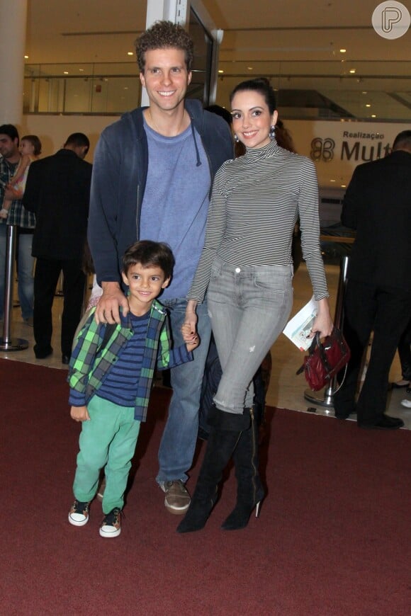 Thiago Fragoso acompanhou a mulher, Mariana Vaz, e o filho, Benjamin