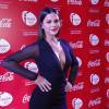 Bruna Marquezine deixou os cabelos bem lisos para prestigiar evento da Coca-Cola no hotel Copacabana Palace, na noite desta quarta-feira, 12 de agosto de 2015