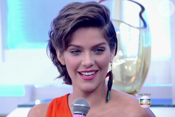Isabella Santoni falou do término do namoro com Rafael Vitti, no 'Encontro com Fátima Bernardes': 'Outra amizade'