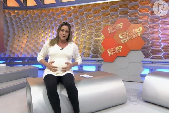 Fernanda Gentil se despediu do 'Globo Esporte', na tarde desta sexta-feira, 14 de agosto de 2015, ao sair de licença-maternidade: 'Peço licença para ir ali viver um momento muito especial da minha vida. Vou ter o Gabriel'