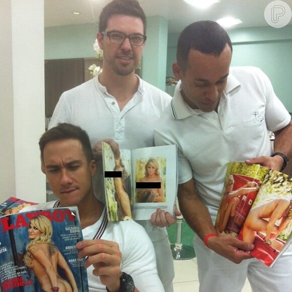Antonia Fontenelle publica foto de amigos vendo a sua 'Playboy' e diz: 'Cura gay sou eu, meu amor'