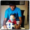 Neymar postou a primeira foto com o filho Davi Lucca no Instagram, no dia 28 de abril de 2012. Na Legenda: 'DL ♥♥♥♥'
