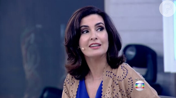 Fátima Bernardes usa colete ecológico no programa 'Encontro' desta sexta-feira, 21 de agosto de 2015, e peça faz sucesso entre os telespectadores