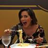 Deborah Secco aprovou o fettuccine feito por Miá Mello, no 'Super Chef Celebridades', no 'Mais Você': 'Delicioso'