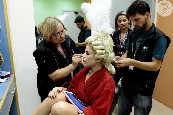 Wanessa se prepara para interpretar Madonna no programa 'Máquina da Fama'