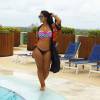 A ex-BBB Amanda Djehdian, do 'Big Brother Brasil 15' posou de biquíni em um hotel de Miami, nos Estados Unidos