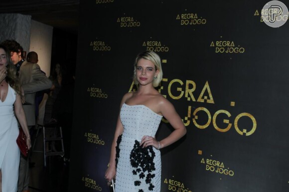 Bruna Linzmeyer durante a festa de lançamento da novela 'A Regra do Jogo', que aconteceu na quinta-feira, dia 27 de agosto de 2015