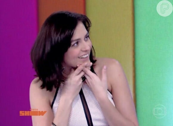 Monica Iozzi se divertiu ao comparar Otaviano Costa e Clodovil Hernandez por causa do penteado, durante o 'Vídeo Show'