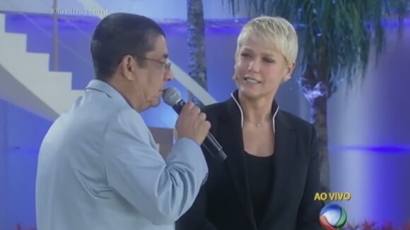 Zeca Pagodinho chama Xuxa de Globeleza e é advertido: 'Record beleza'