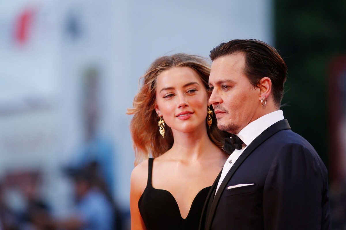 Johnny Depp assina com a Dior em meio à polêmica com Amber Heard
