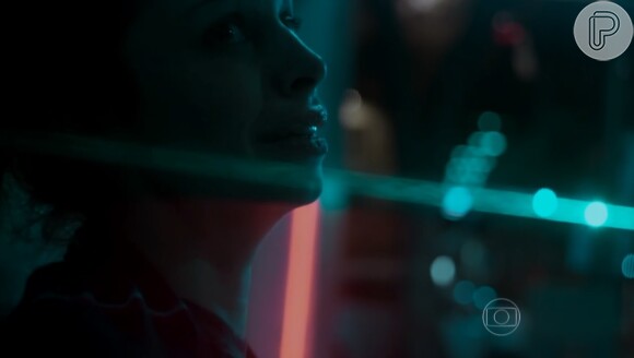 Grazi Massafera é elogiada após cena de surto em 'Verdades Secretas': 'Um show', nesta sexta-feira, 4 de setembro de 2015