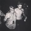 Justin Bieber abraça a avó Diane nos bastidores de seu show, nos Estaods Unidos