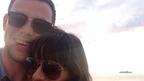 Lea Michele posta foto com Cory Monteith e agradece fãs: 'Sempre no coração'