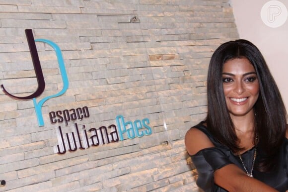 Juliana Paes é dona de um salão de beleza que leva seu nome, em Niterói, no Rio de Janeiro