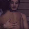 Bruna Marquezine faz par romântico com Tiago Iorc no novo videoclipe do cantor, 'Eu amei demais'. Iorc é namorado de Isabelle Drummond, amiga da atriz