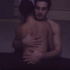 Bruna Marquezine faz par romântico com Tiago Iorc no novo videoclipe do cantor, 'Eu amei demais'. Iorc é namorado de Isabelle Drummond, amiga da atriz