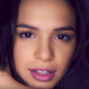 O rosto de Bruna Marquezine, musa do clipe de Tiago Iorc, só é revelado após três minutos e trinta segundos de música