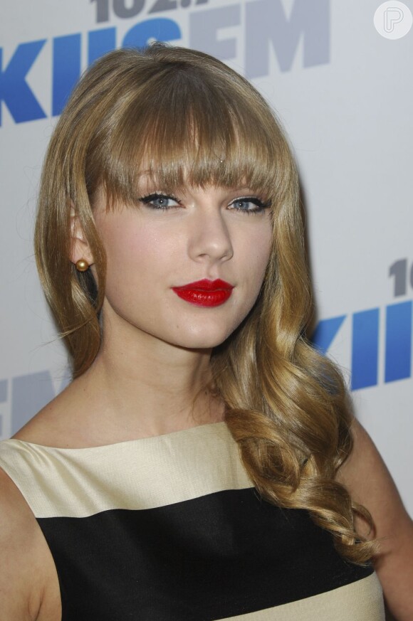 Taylor Swift completa 23 anos de idade, em 13 de dezembro de 2012