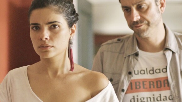 'A Regra do Jogo': Atena faz macumba e Tóia recusa pedido de casamento de Romero