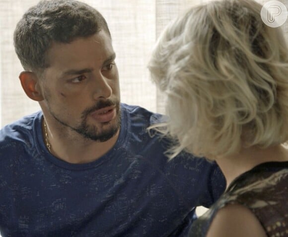 Belisa (Bruna Linzmeyer) diz a Juliano (Cauã Reymond) que só o médico comparsa de Orlando (Eduardo Moscovis) pode autorizar sua saída da clínica, na novela 'A Regra do Jogo'