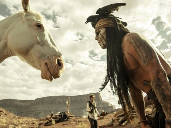 O filme 'O Cavaleiro Solitário', com Johnny Depp, está em cartaz nos cinemas