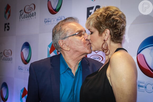 Carlos Alberto e Andrea de Nóbrega se beijaram no evento