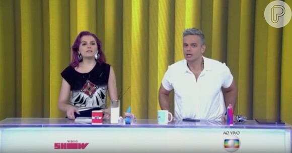 Otaviano Costa pintou o cabelo de Monica de roxo no programa